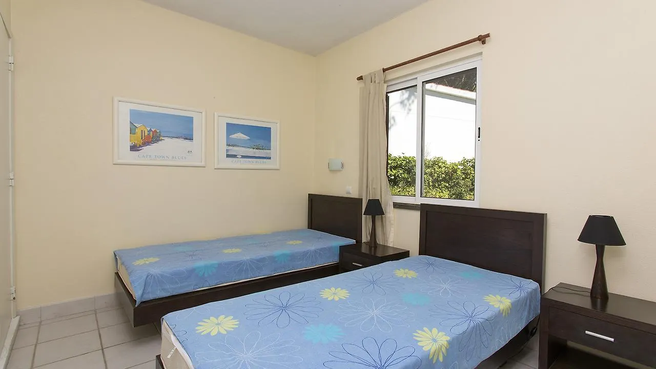 Large Duplex In Best Location - 10 Minute Walk To Marina -3Bdr 3Bath Villa Vilamoura Holiday home
