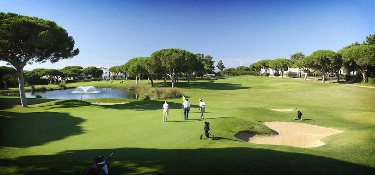 Large Duplex In Best Location - 10 Minute Walk To Marina -3Bdr 3Bath Villa Vilamoura